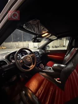 جیپ گراند شیرۆکی